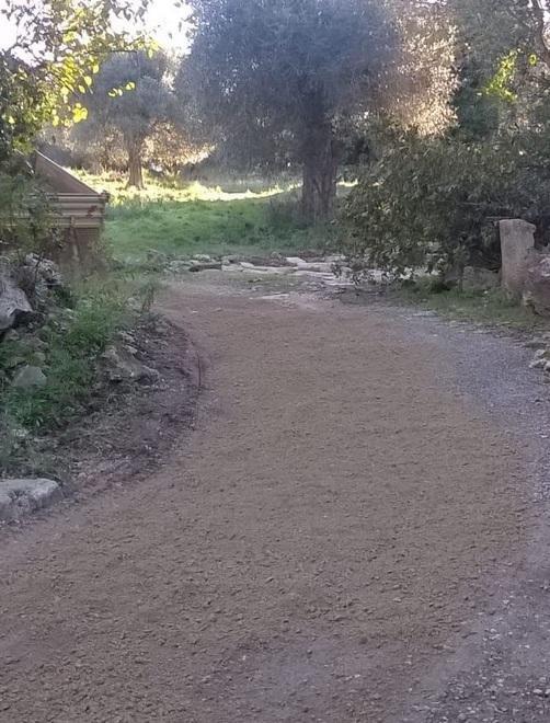 La stradina è sistemata al via eventi e visite