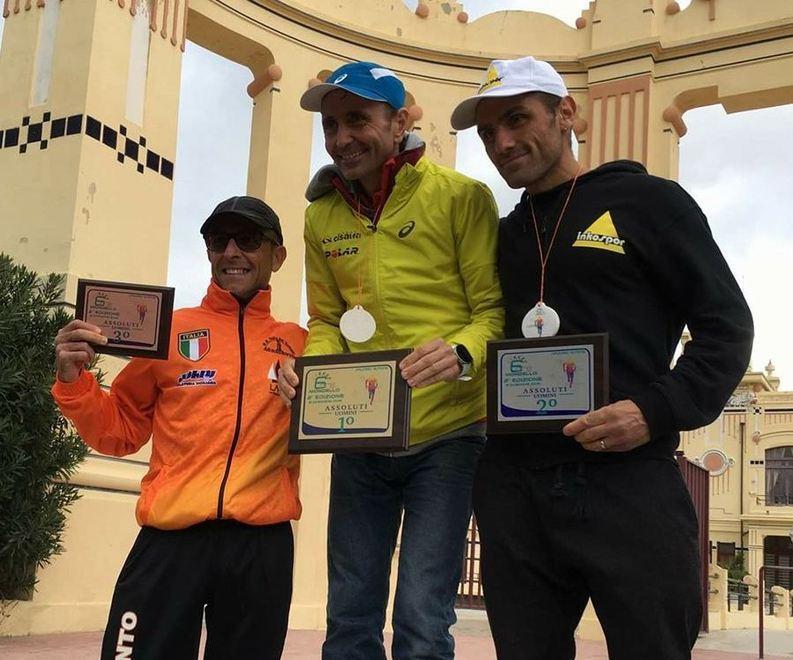 La corsa infinita di Lombardi, «Dedico il podio a chi non c’è più» 