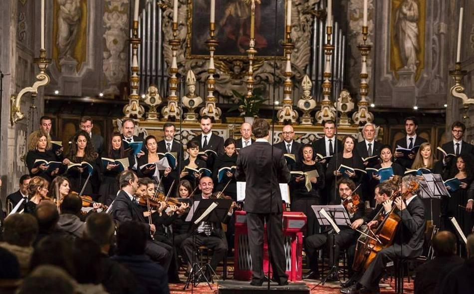 Gli auguri si scambiano in musica 