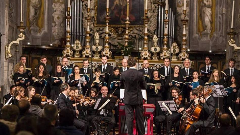 Gli auguri si scambiano in musica