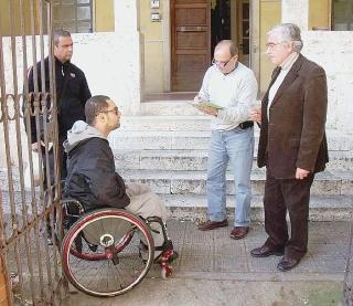 Orbetello: l’udienza di ieri con il giovane sulla sedia a rotelle
