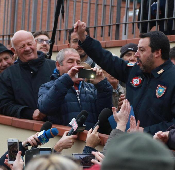 Di lotta e di governo, riecco il Salvini-show 