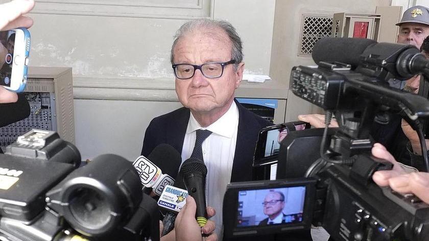 Monte Serra, altri roghi sospetti: le indagini su Franceschi non sono finite