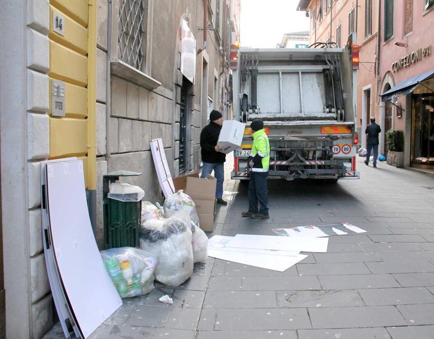 Patto Ersu-Comune: raccolta dei rifiuti solo al mattino nel giorno di Natale 