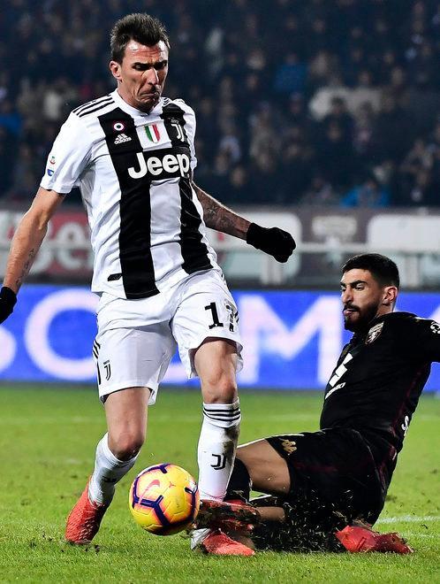 Juve contro la Roma per il titolo d’inverno Allegri: «Attenzione Avremo vita difficile» 