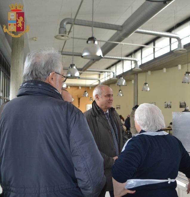 Il questore in visita alla mensa della Caritas