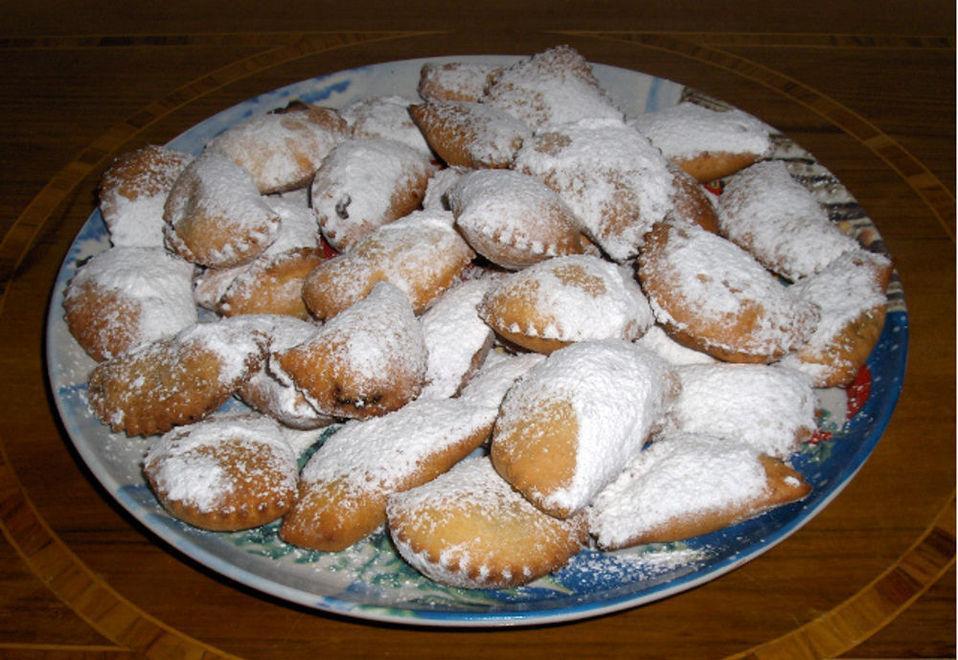 La cucina della nonna/ Al zòc ed Nadèl e una tavola di dolci 