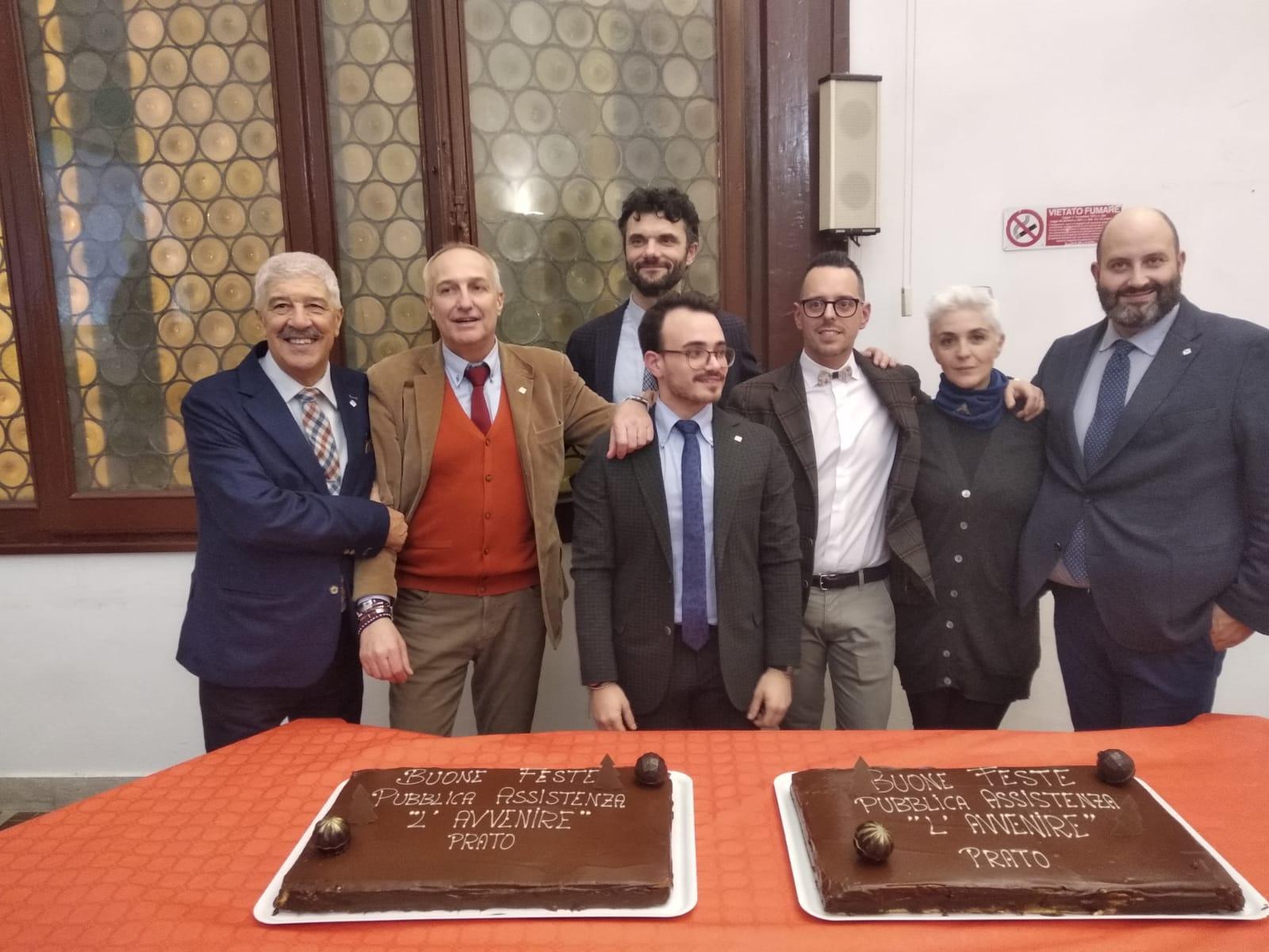 Le torte della Pubblica Assistenza L'Avvenire per gli scambi d'auguri di Natale