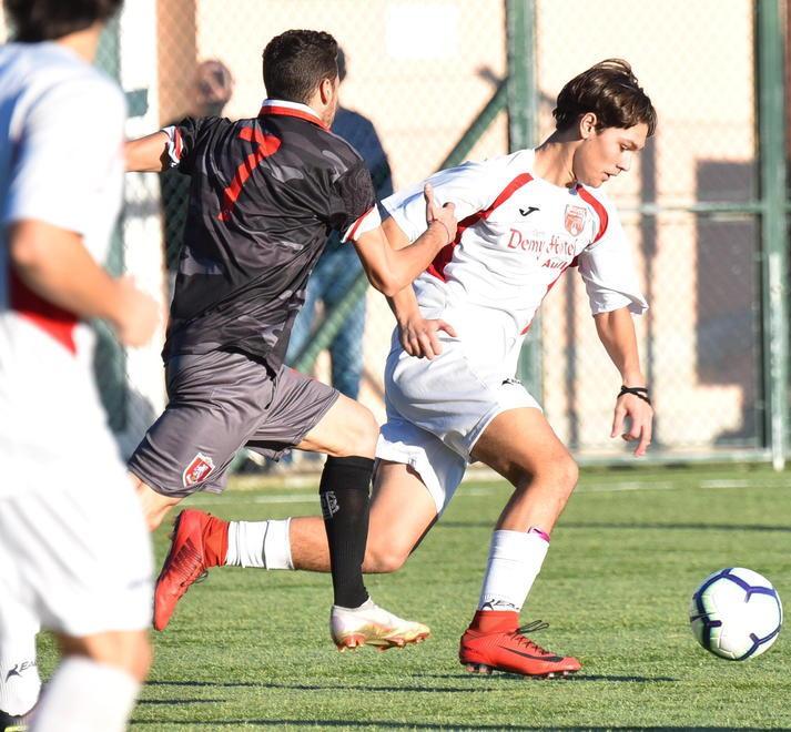 Per il derby col Castelnuovola difesa è da inventare 