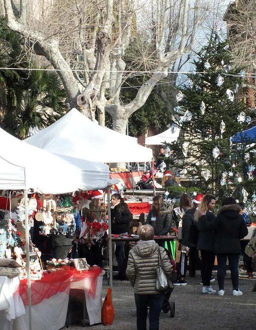 Spettacolo in piazza e gli elfi al Rivellino Presepe vivente al Cotone (dalle 18) 