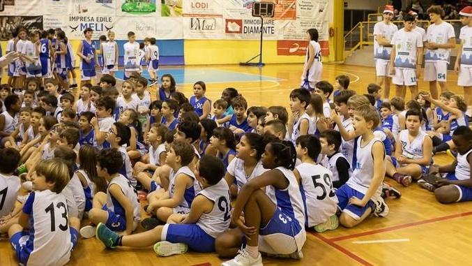 La bella festa degli auguri con i piccoli della Vis
