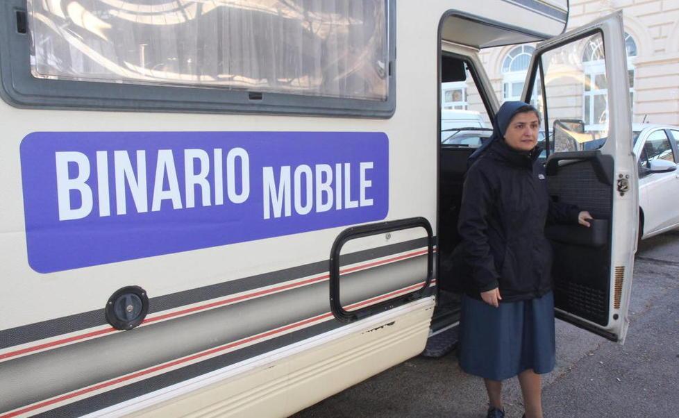 ll “Binario Mobile” della Caritas guidata da suor Raffaella Spiezio che ha aiutato Davide