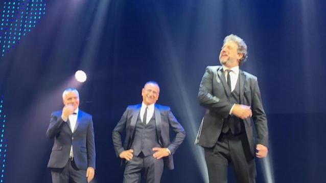 Teatro tutto esaurito per il trio del successo