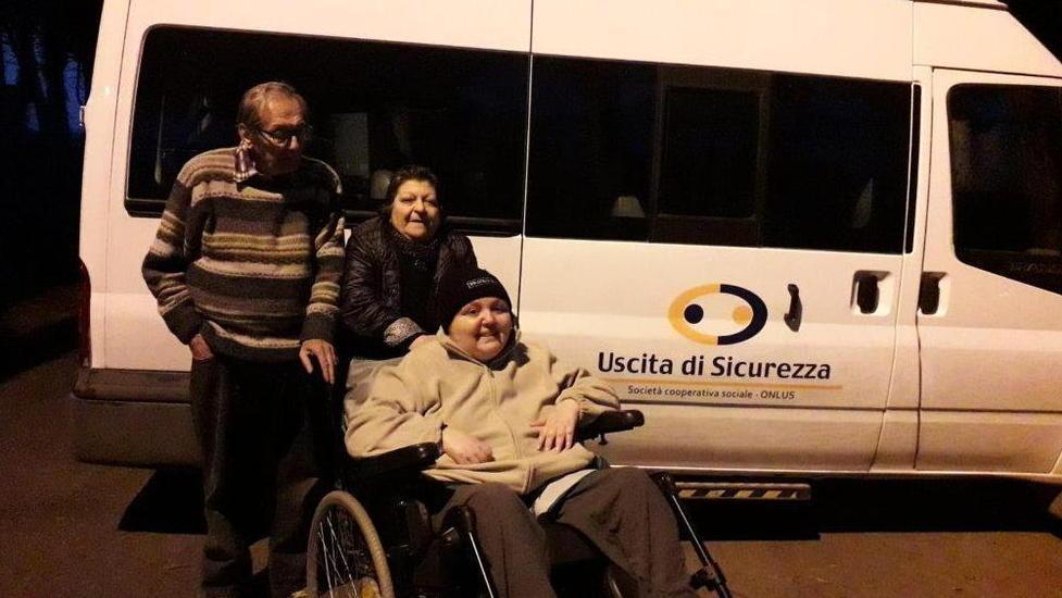 Consegnato il furgone ad Atena: il regalo di Natale più bello