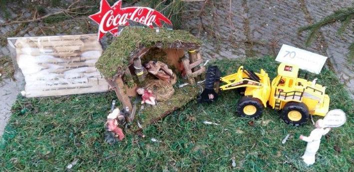 Sparita la ruspa dal presepe di piazza Grande
