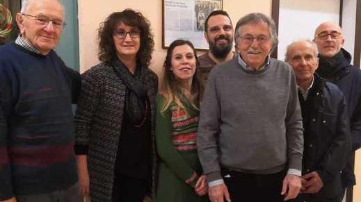 Il Club Vecchie Ruote ha un grande cuore Doni a nido e anziani