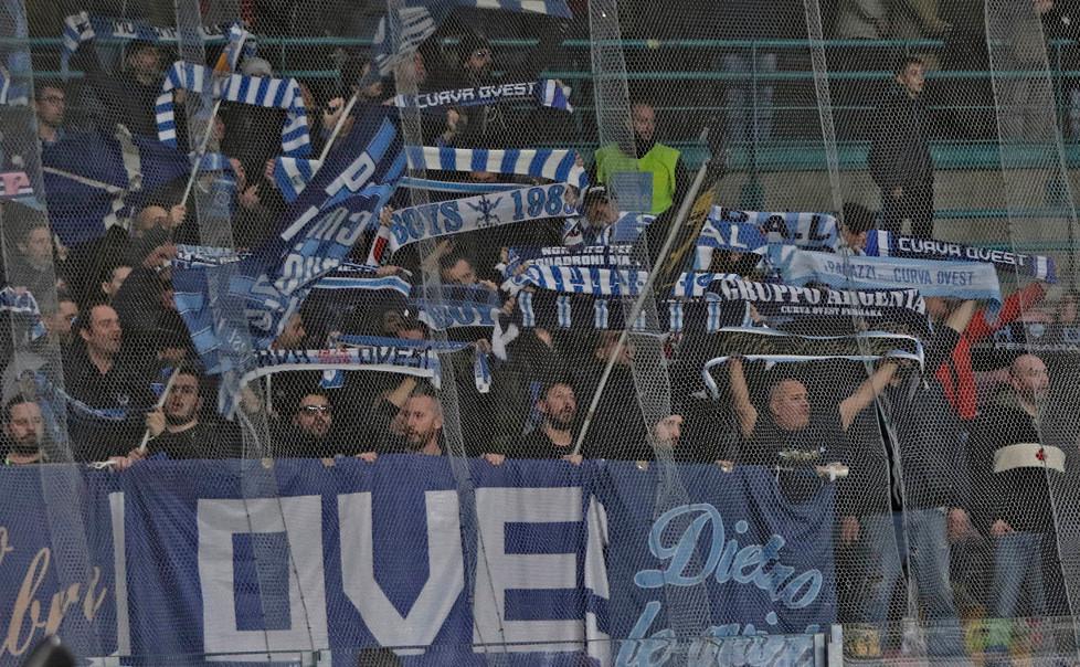 Tifosi bloccati in autostrada da incidenti e rallentamenti Al S. Paolo solo nei minuti finali 