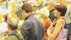 Gli sms con i commercianti«Decidano quando aprire»