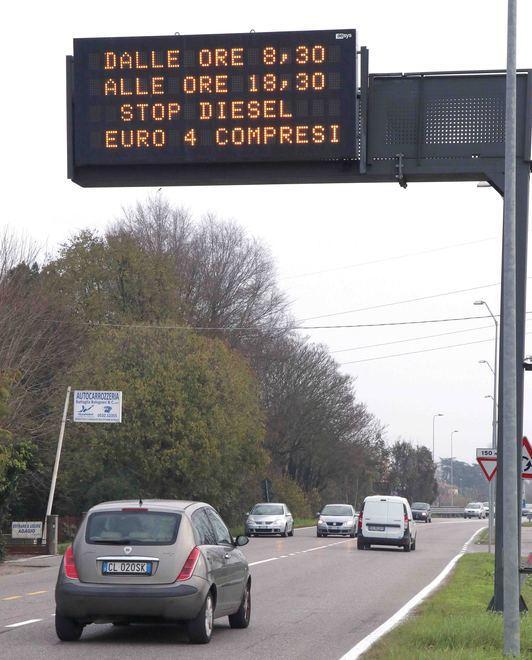 Traffico, oggi niente restrizioni. E nessuno stop fino a lunedì 
