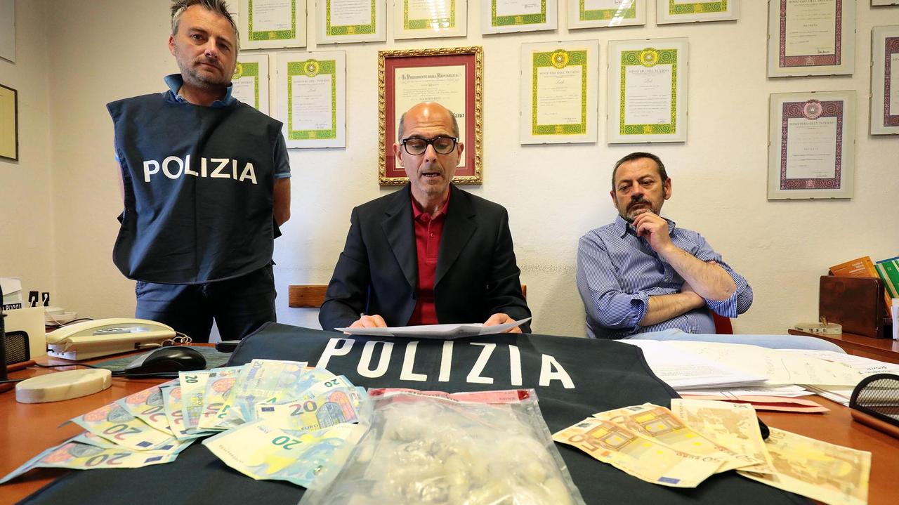 Uno dei più recenti sequestri di droga da parte della polizia