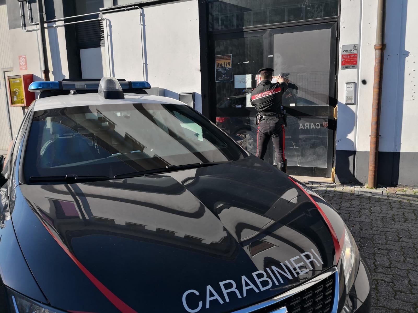 I carabinieri mettono sotto sequestro il locale a Guamo
