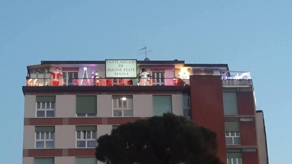 Musica e 2.000 luci led dalla terrazza luminosa di piazza Garibaldi