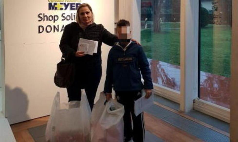 Un Natale di giochi per i bimbi del Meyer: consegnati i regali