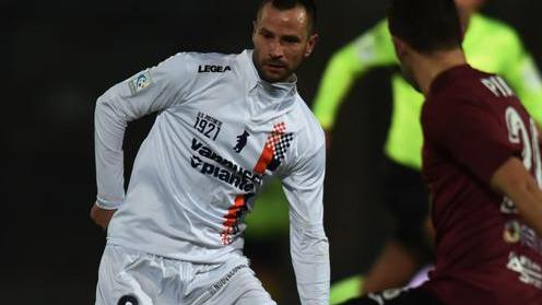 Pistoiese affondata ad Arezzo (2-1) Una punizione e un errore la piegano