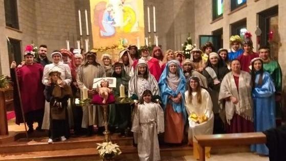 I giovani dell’Avo a messa in abiti storici