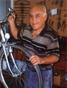 Addio al mago delle bici La comunità piange per la morte di Ciano 