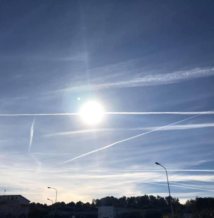 Il sindaco di Sennori: «Ecco le scie chimiche» 