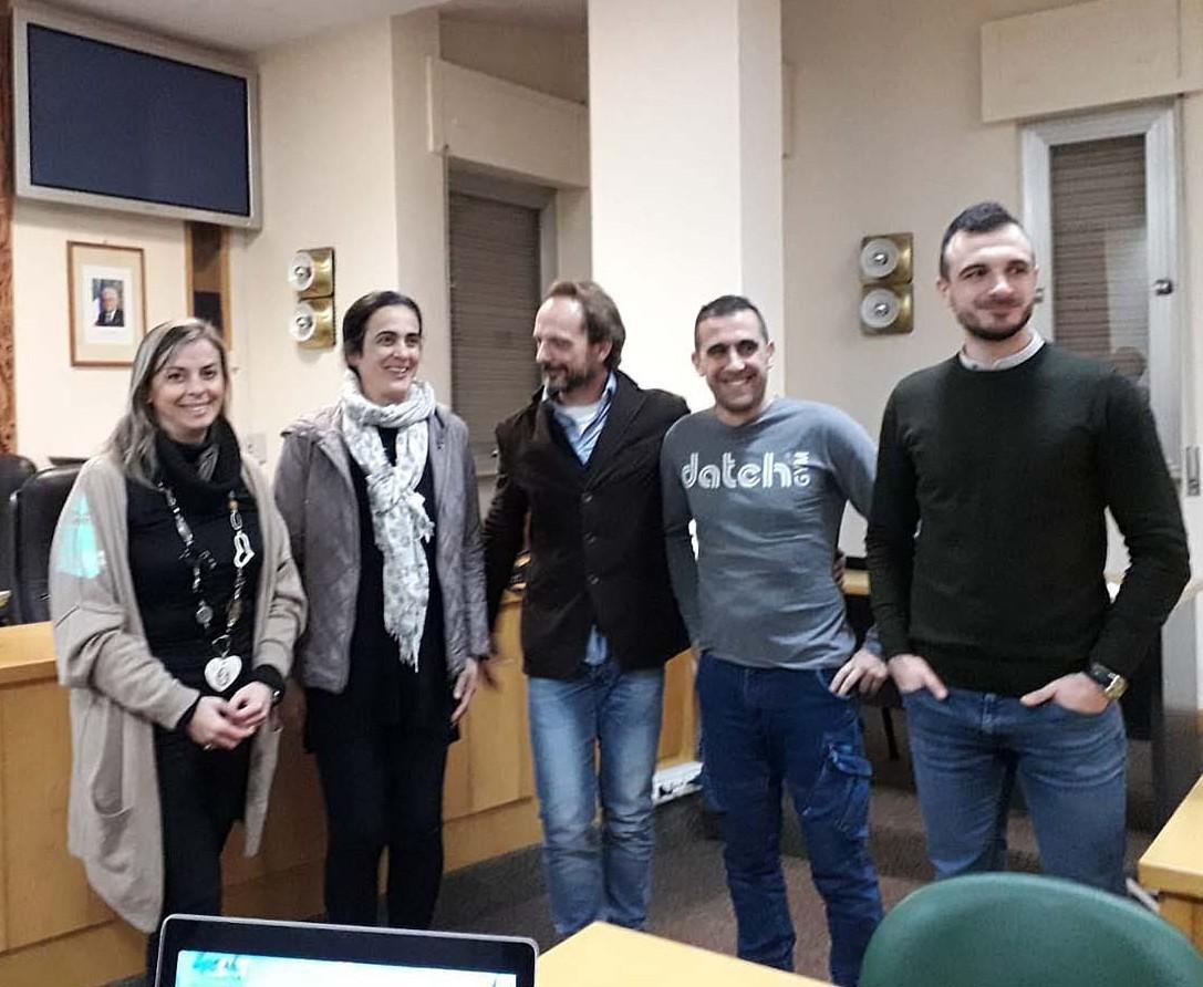 Macomer, via le barriere nella piscina di Sertinu 