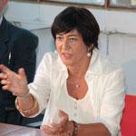 La direttrice minacciata dai potenti lettere anonime e proiettili
