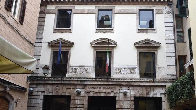 Bollettini ingannevoli, chiedono 305 euro