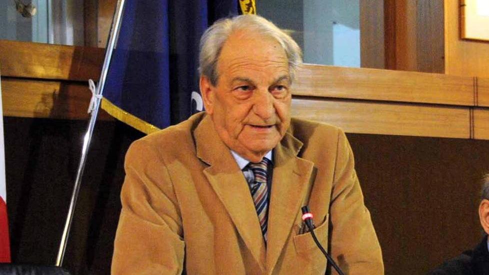 «Il sindaco ci ripensi e sospenda la decisione Il podestà fu dannoso»