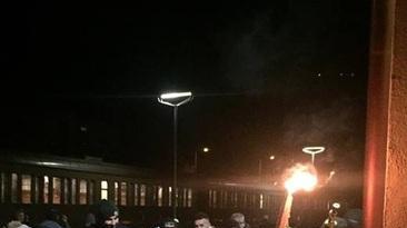 Col treno a vapore in visita al presepe