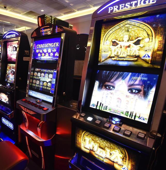 Muore mentre giocava a videopoker
