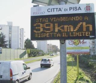 Strade troppo pericolosearrivano incroci rialzatie zone con limite a 30 kmh