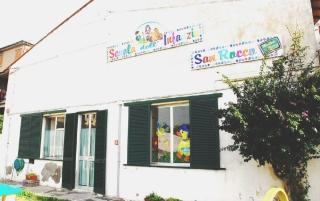 La scuola materna di San Rocco chiusa per gravi problemi strutturali, i bambini trasferiti nell’edificio della scuola elementare Battisti in centro storico
