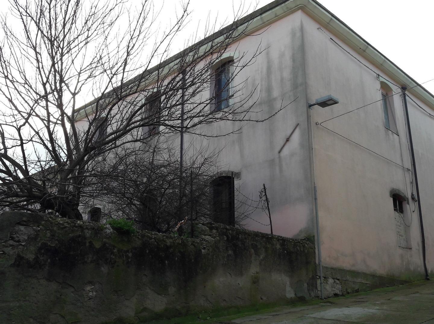 Un centro congressi nell’ex caserma 