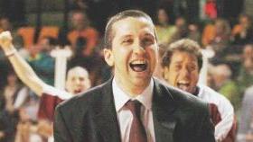 L’esultanza di Walter De Raffaele dopo una vittoria