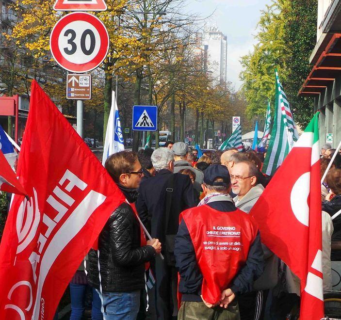 Tagli a pensioni e previdenza Cgil, Cisl e Uil oggi in piazza 