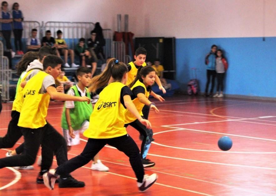 Pallamano, 100 scolari in gara a Torpè 