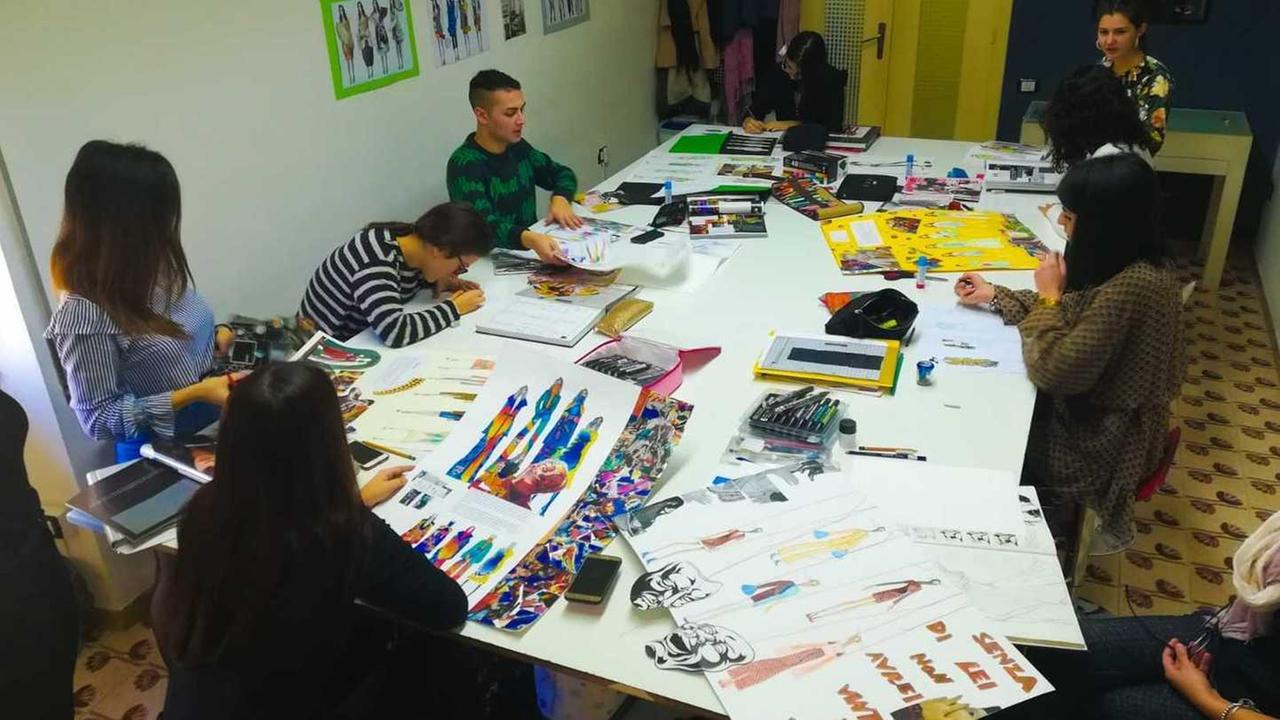 Nuoro, allievi aspiranti stilisti sotto il segno di Dario Fo