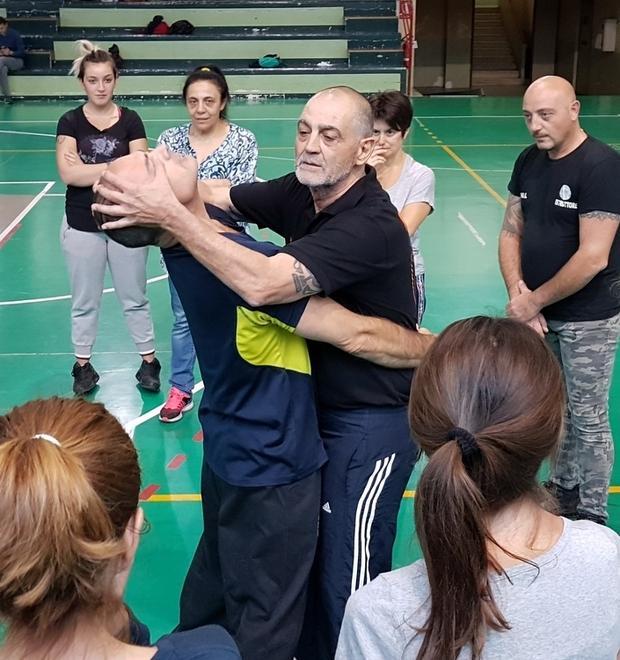 Difesa e sicurezza Un corso gratuito rivolto alle donne 