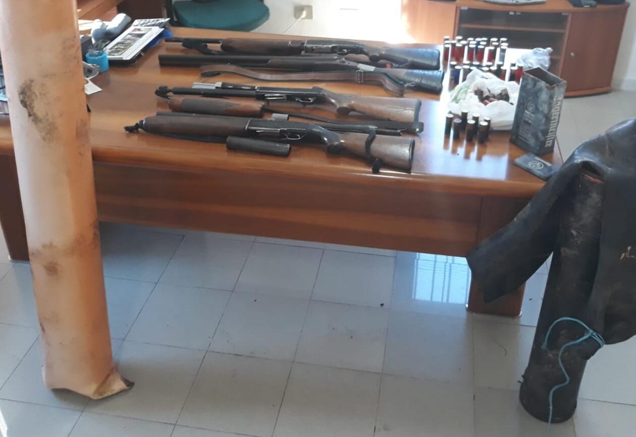 Arsenale dei bracconieri trovato nei monti di Teulada