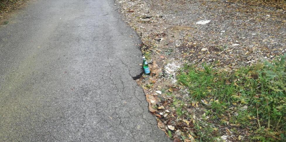 «Troppe buche e pericoli nella via di San Gervasio»