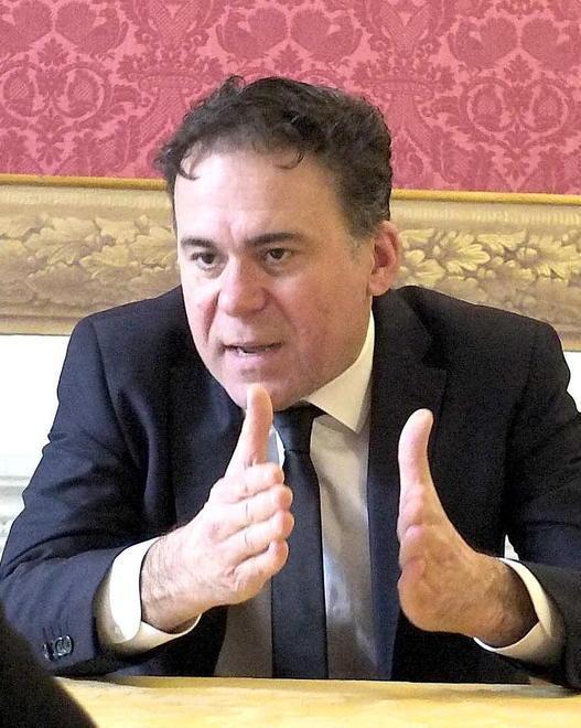 «Basta commistioni tra pubblico e privato, già fatti troppi danni» 