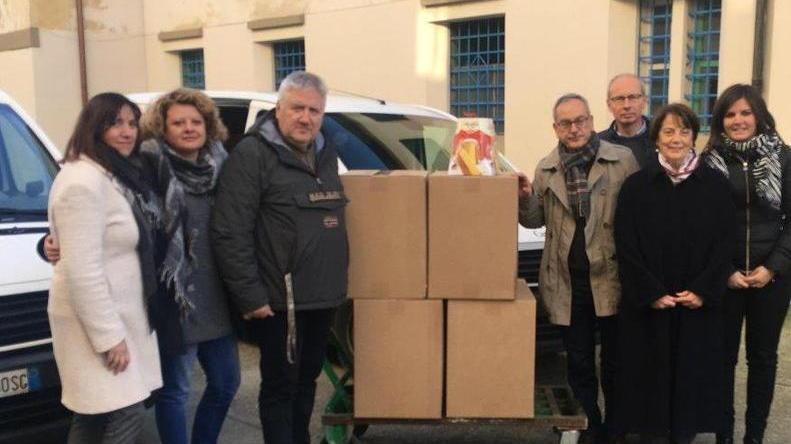 Panettoni e pandori per chi vive le feste dietro le sbarre