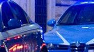 Armato di un bastone bloccato dalla polizia